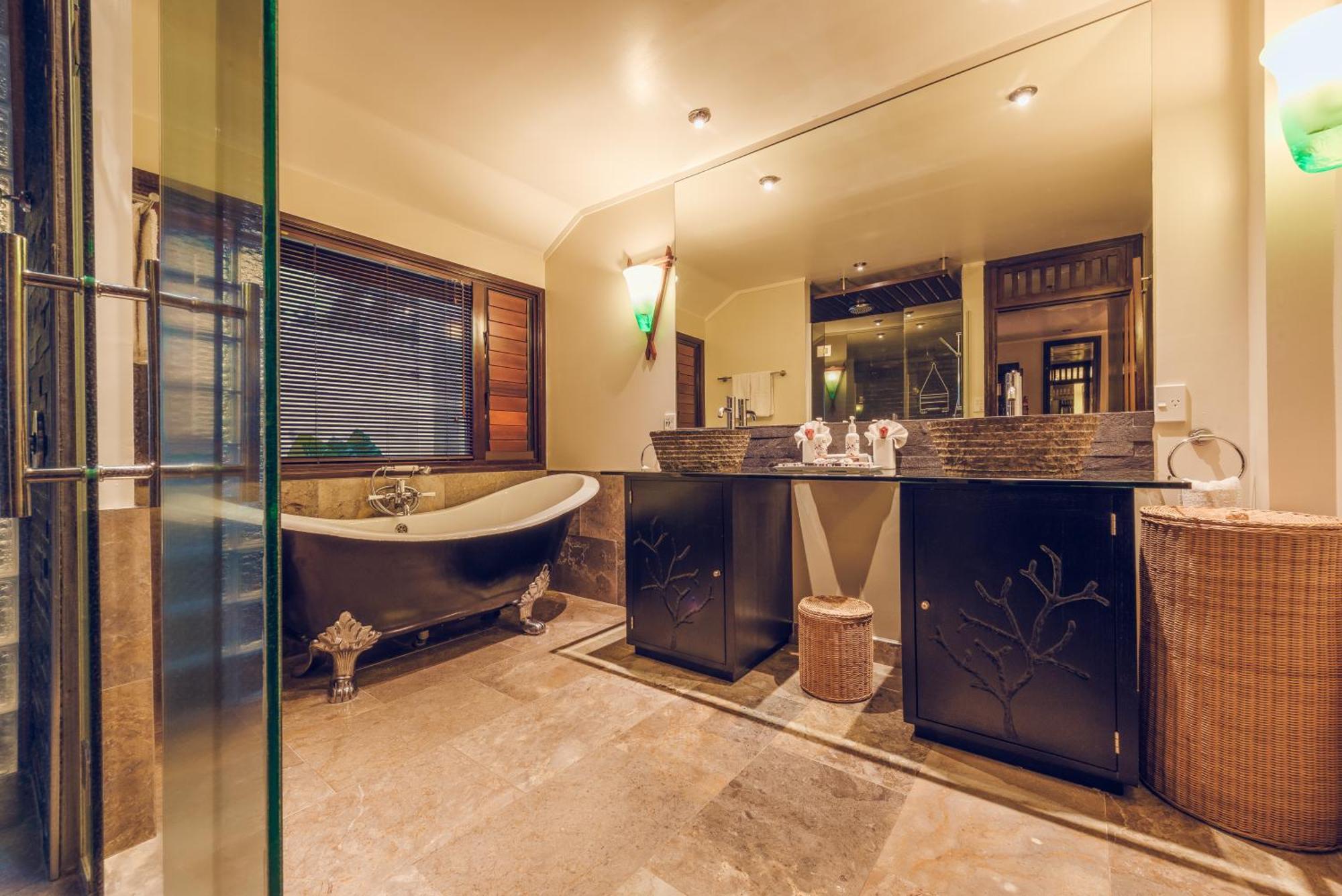 Crown Beach Resort & Spa (Adults Only) Ραροτόνγκα Εξωτερικό φωτογραφία